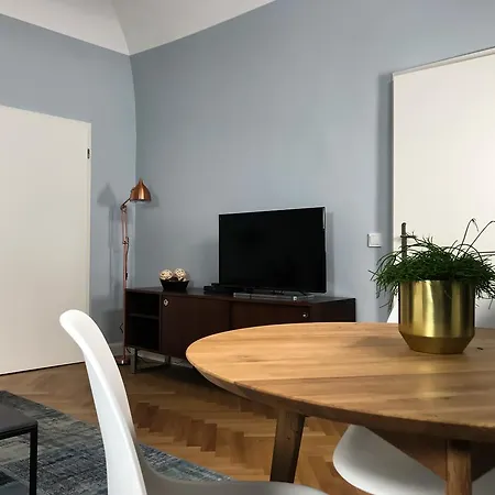 Apartment Ohhh Partments *